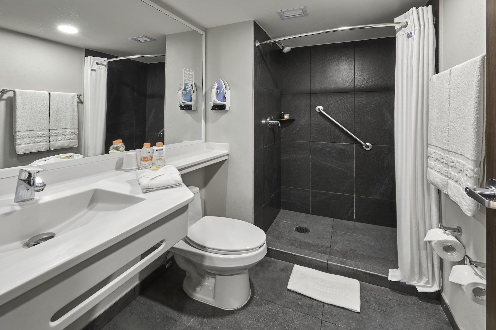 City Express By Marriott Piedras Negras Eksteriør billede